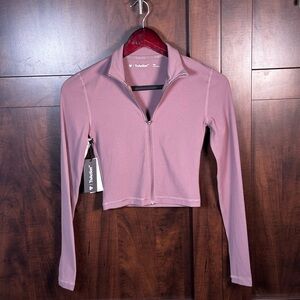 ❌SOLD❌ NWT tna BUTTER limit zip long sleeve